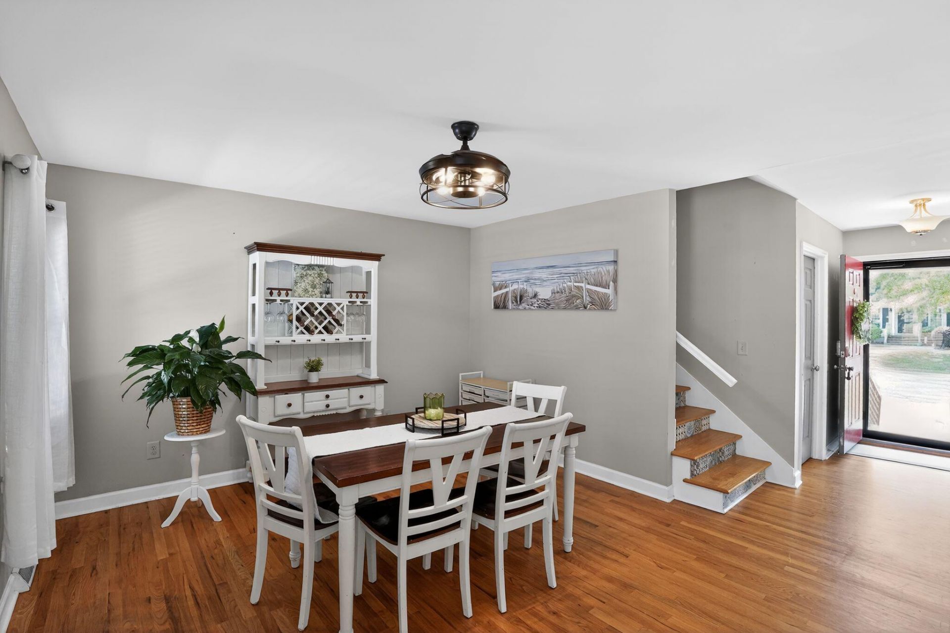 2331 Vanderbilt Drive Photo 7