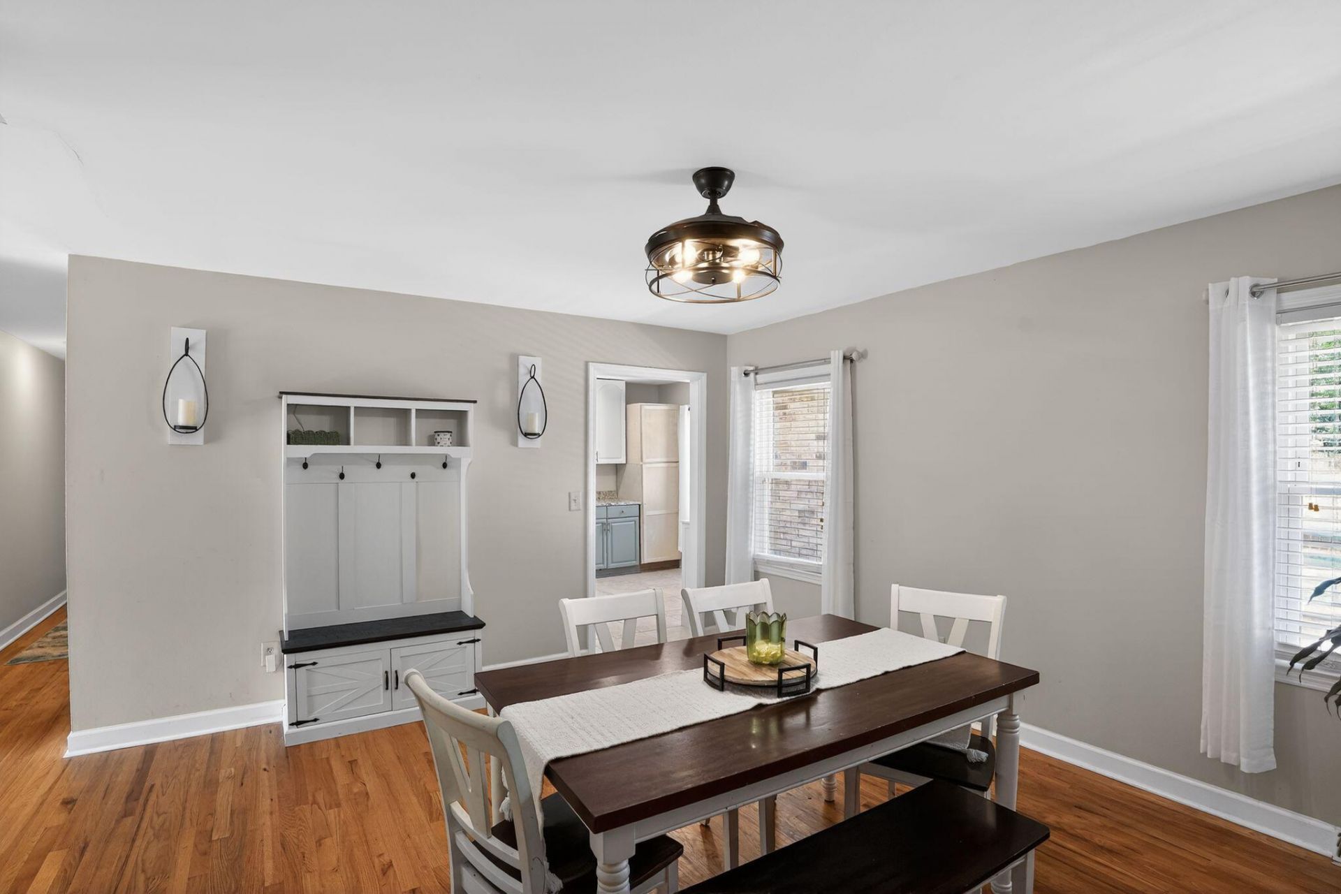 2331 Vanderbilt Drive Photo 9