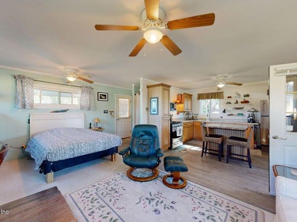 101 POSSUM HOLLOW Road, Georgetown, FL 32139