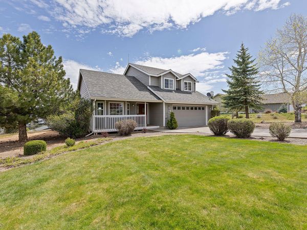 1917 NE Squire Drive, Madras, OR 97741