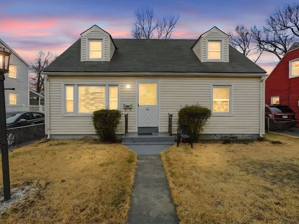 52 Haumont Ter, Springfield, MA 01104