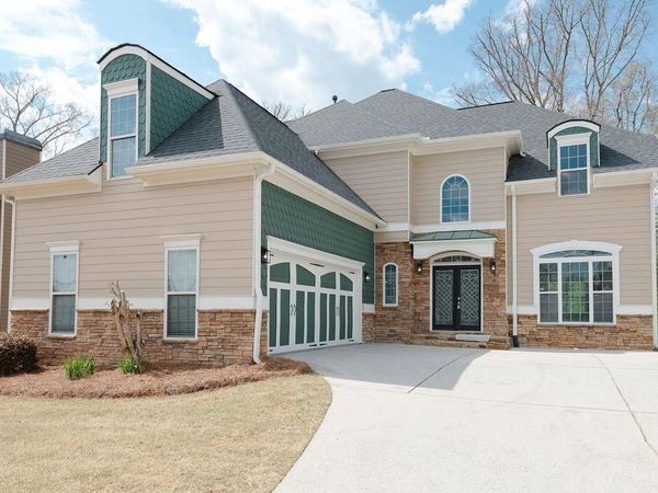 27 Cooper Lake Road , Mableton, GA 30126