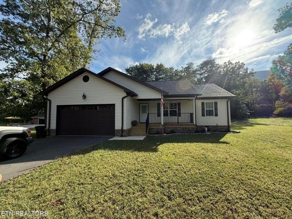 418 Old State Highway 8 , Dunlap, TN 37327