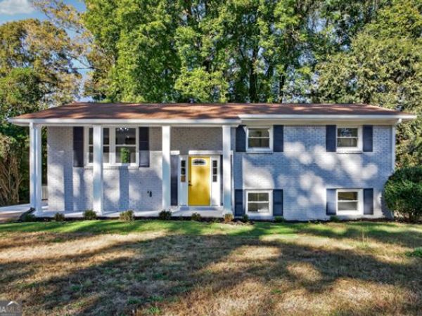 1864 Glen Echo Drive, Decatur, GA 30032