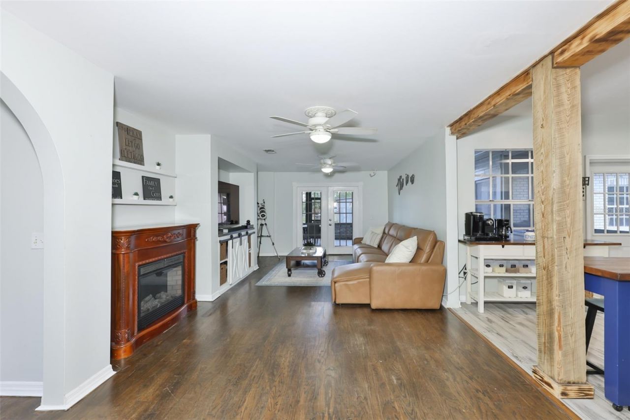 2802 Hideaway Lane , Valrico, FL 33596 Photo