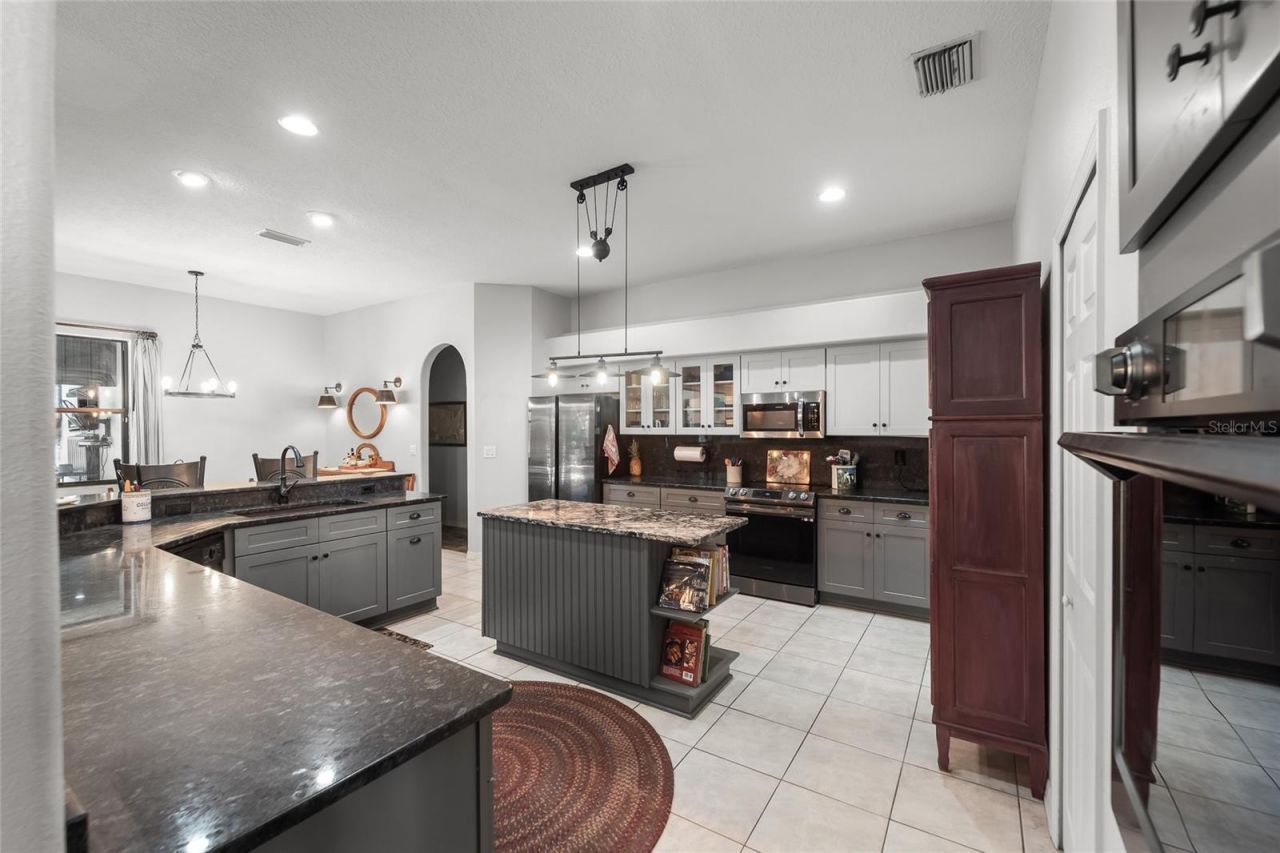 1012 Kingsborough Gardens Court , Lutz, FL 33548 Photo