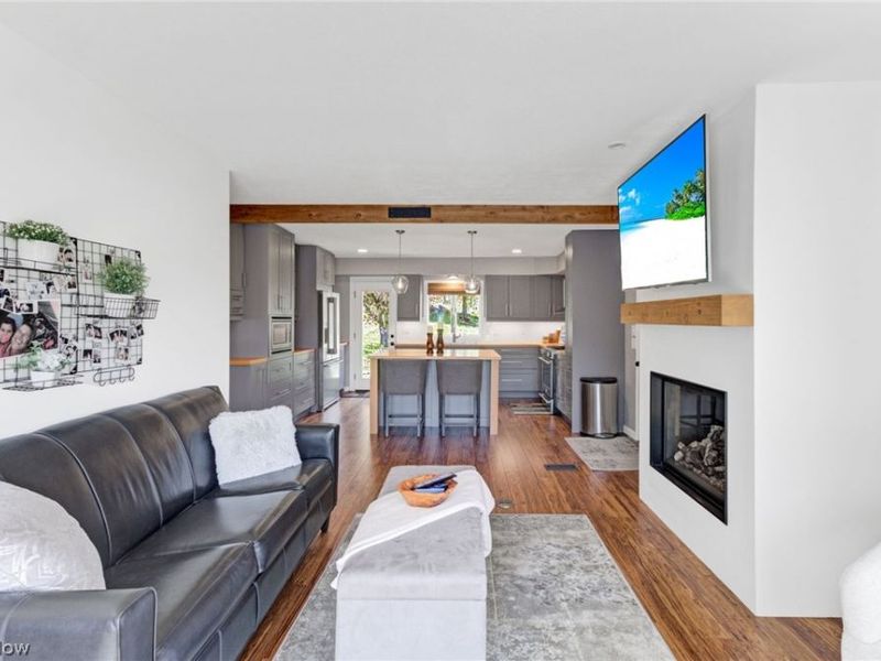 573 W Mohawk Drive, Malvern, OH 44644 Photo 15