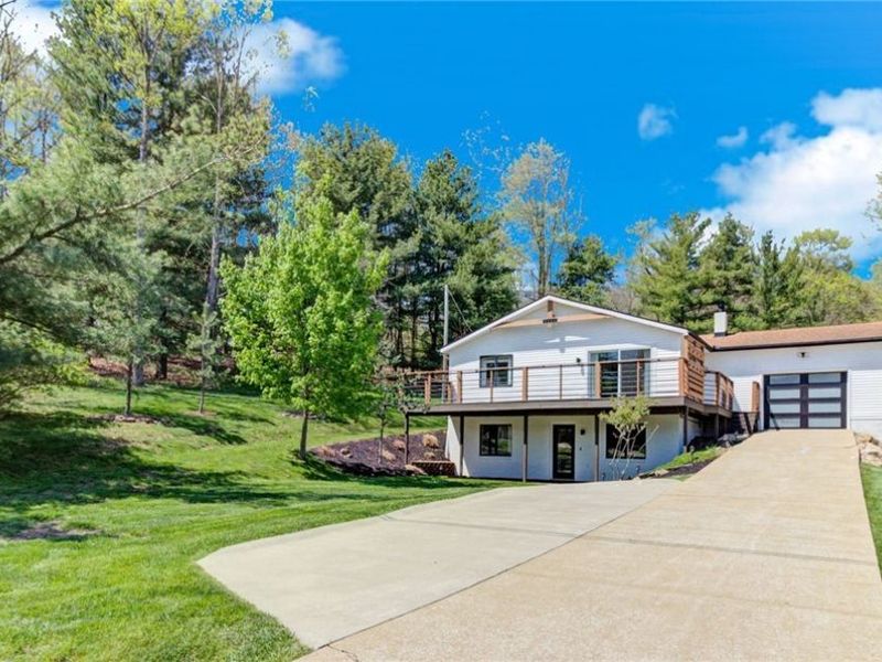 573 W Mohawk Drive, Malvern, OH 44644 Photo 3