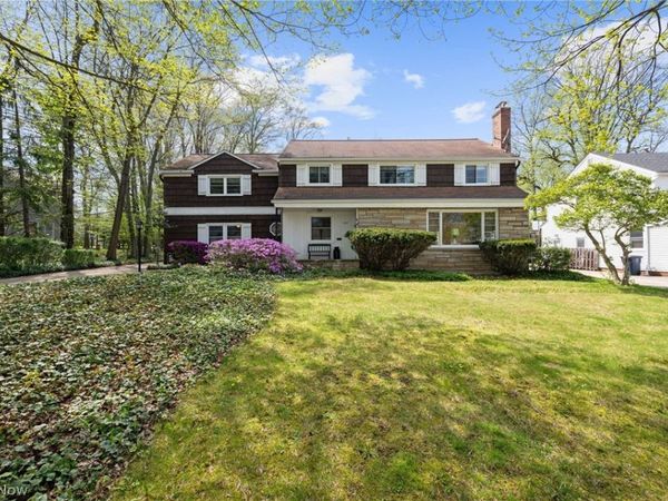 1132 Brainard Road , Lyndhurst, OH 44124