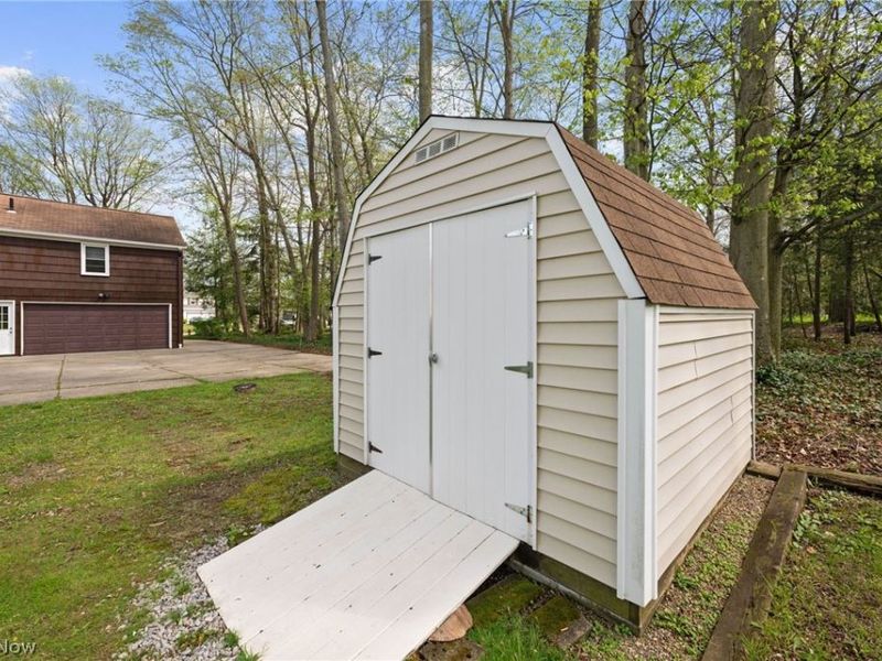 1132 Brainard Road, Lyndhurst, OH 44124 Photo 47