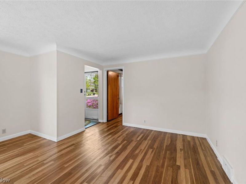 1132 Brainard Road, Lyndhurst, OH 44124 Photo 8