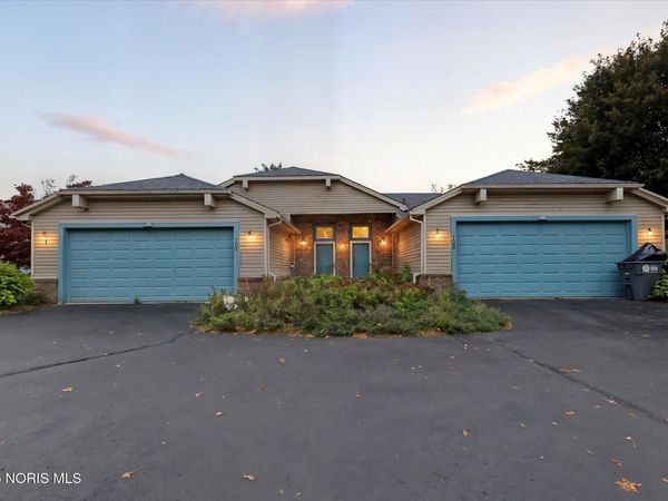 710 Hilltop Lane , Toledo, OH 43615