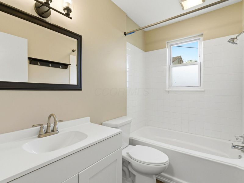 3049 Hiawatha Street, Columbus, OH 43224 Photo 16