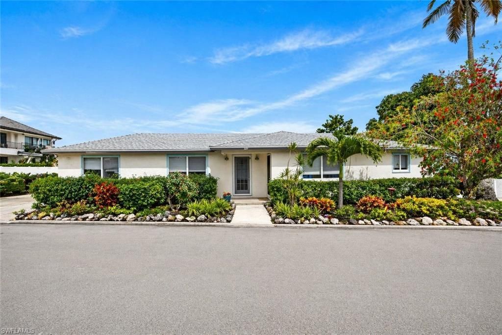 549 94th Ave N, Naples, FL 34108 Photo