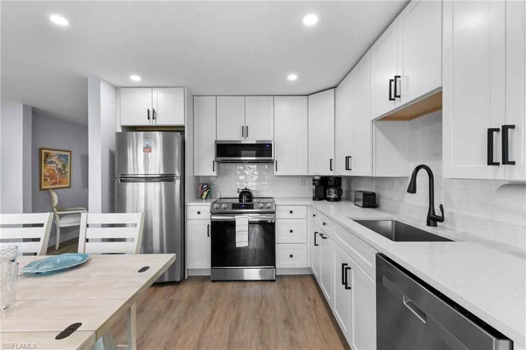 541 94th Ave N, Naples, FL 34108 Photo