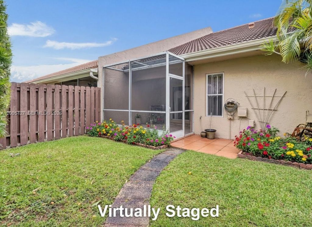 9743 Malvern Dr, Tamarac, FL 33321 Photo