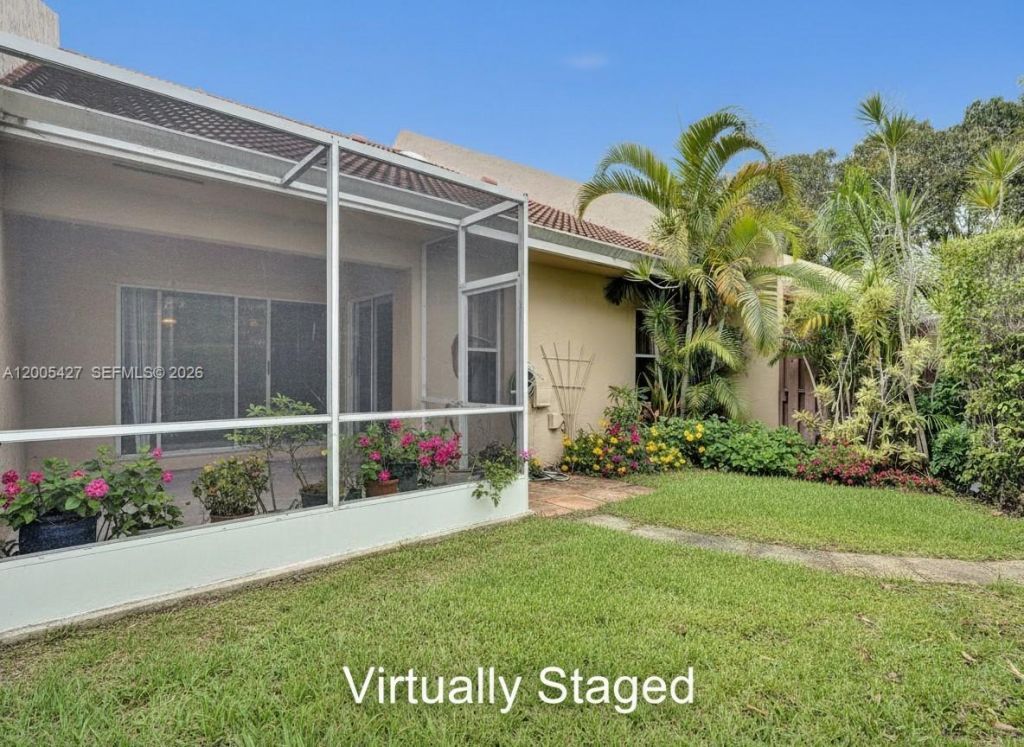 9743 Malvern Dr, Tamarac, FL 33321 Photo