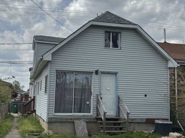 4952 S Laramie Avenue , Chicago, IL 60638