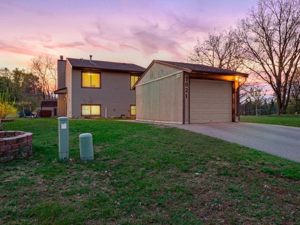 7821 Rimbley Road , Woodbury, MN 55125