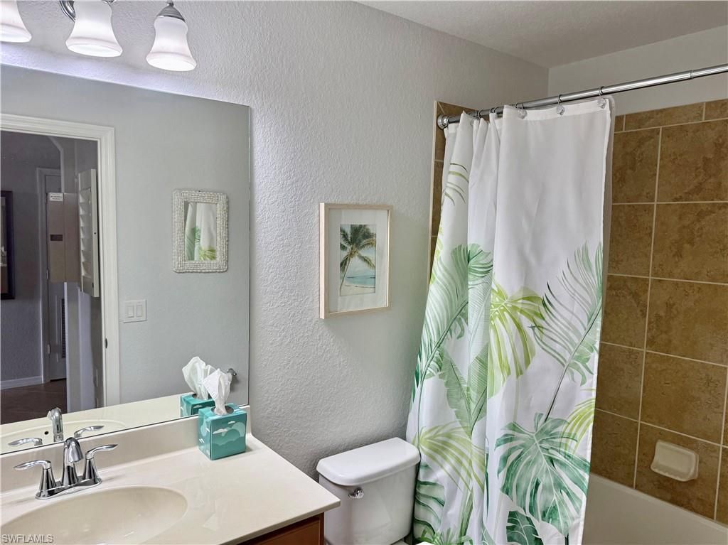 9715 Acqua Ct, Unit 136, Naples, FL 34113 Photo