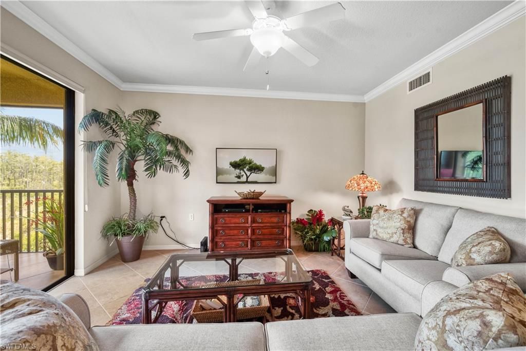 9715 Acqua Ct, Unit 136, Naples, FL 34113 Photo