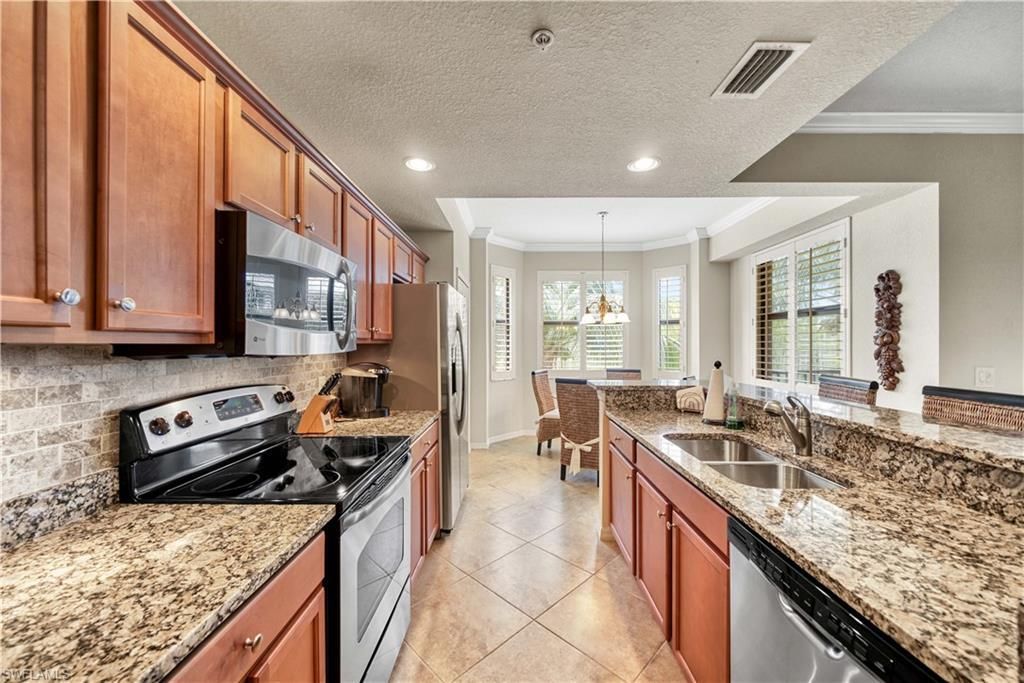 9715 Acqua Ct , Unit 136, Naples, FL 34113 Photo