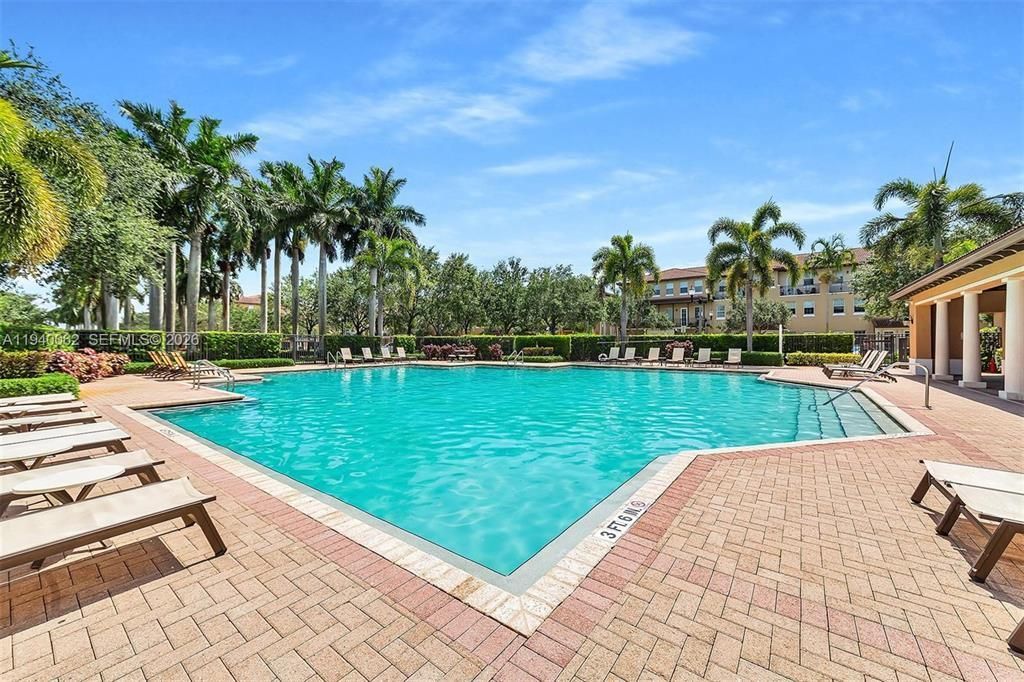 932 SW 147th Avenue, Unit 2905, Pembroke Pines, FL 33027 Photo