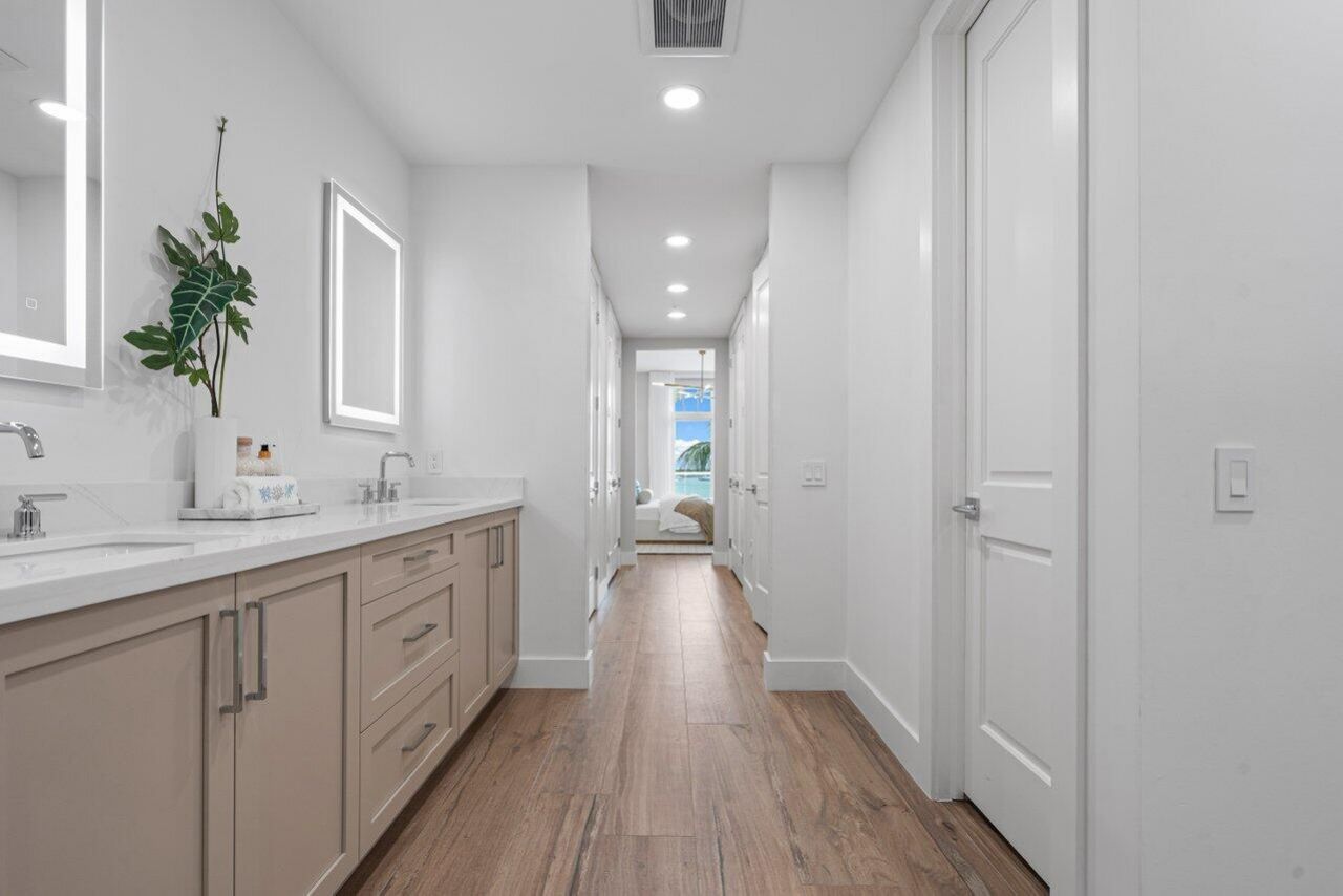 184 Lake Drive, Unit 3101, Palm Beach Shores, FL 33404 Photo