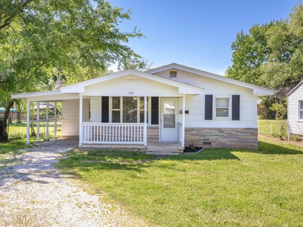 717 N West Avenue , Springfield, MO 65802