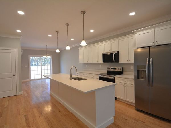 1 Depot Street Ext, Unit 4, Townsend, MA 01469