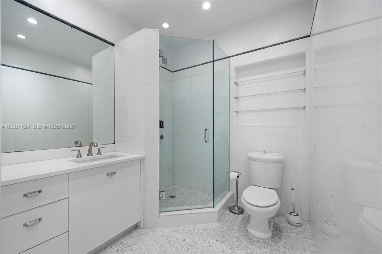 200 Ocean Lane Dr , Unit 108, Key Biscayne, FL 33149 Photo