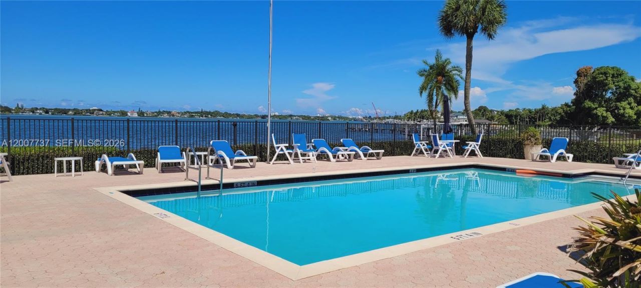 825 Center St , Unit 30D, Jupiter, FL 33458 Photo