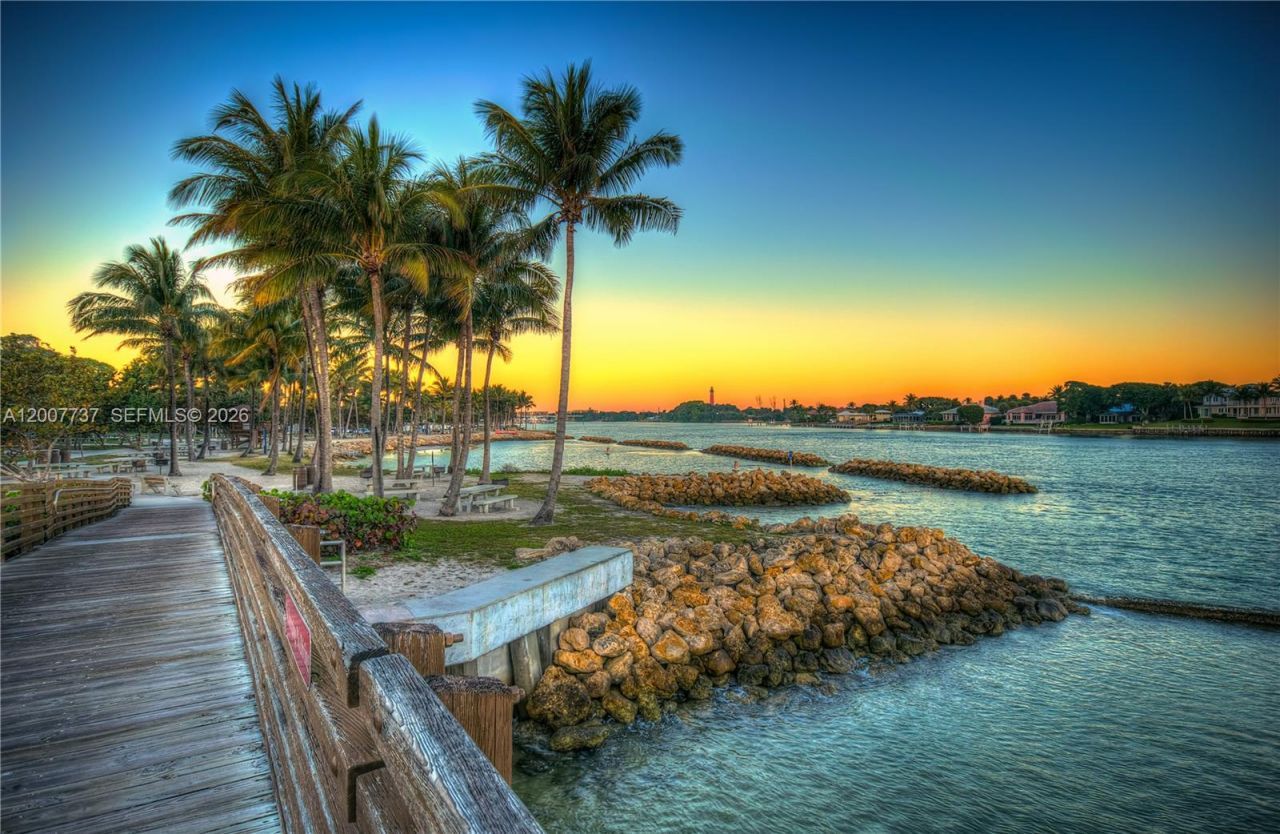 825 Center St , Unit 30D, Jupiter, FL 33458 Photo