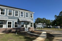 491 Martins Creek Boulevard photo 4