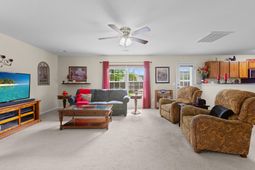 120 Thistle Road photo 4