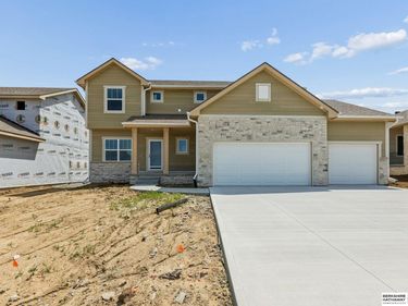 21433 Y Street, Elkhorn, NE 68022