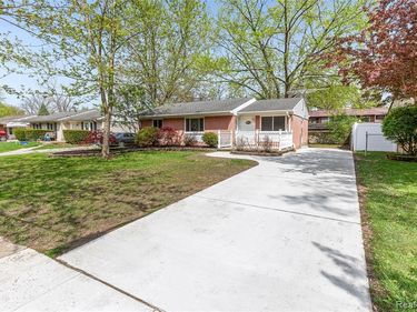 10753 Van Buren Street, Van Buren Twp, MI 48111