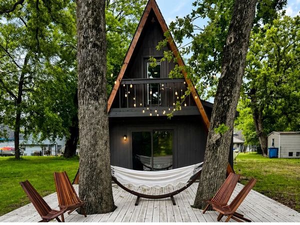 1519 Cherokee Trace , Tool, TX 75143