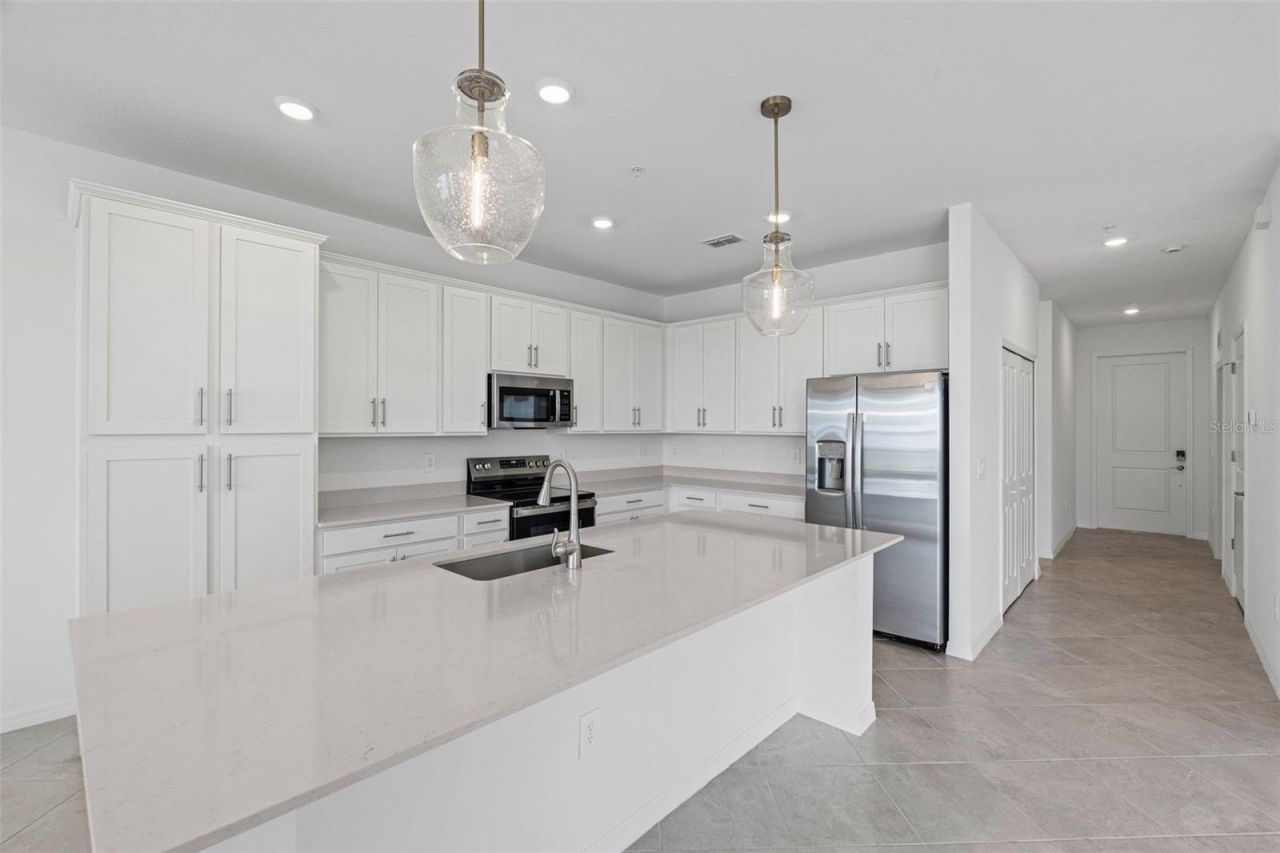19140 Scallop Loop, Unit 401, Bradenton, FL 34211 Photo