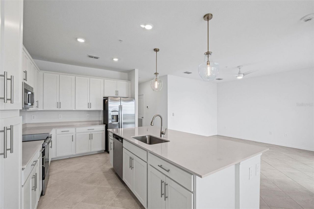 19140 Scallop Loop, Unit 401, Bradenton, FL 34211 Photo