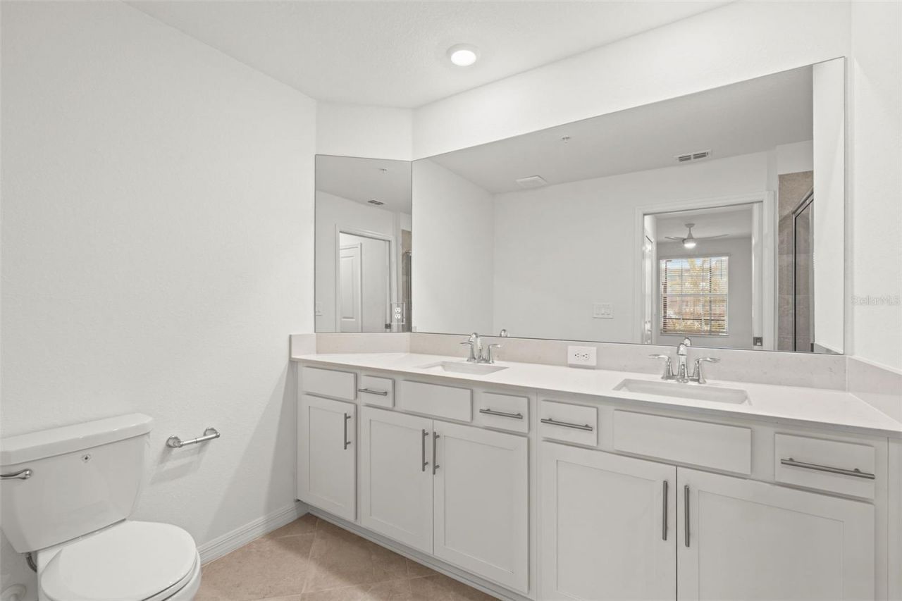 19015 Scallop Loop, Unit 104, Lakewood Ranch, FL 34211 Photo