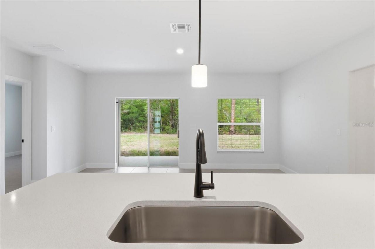 8760 N Vince Drive, Dunnellon, FL 34434 Photo