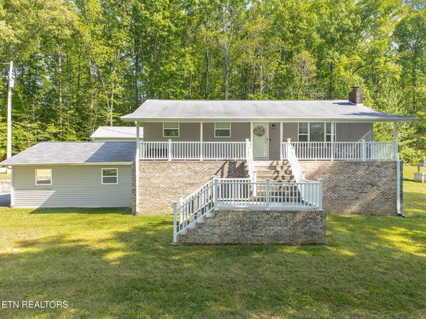 1805 Manis Rd, Lenoir City, TN 37771