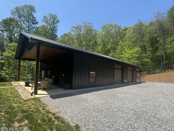 160 Riverside Drive, Madisonville, TN 37354