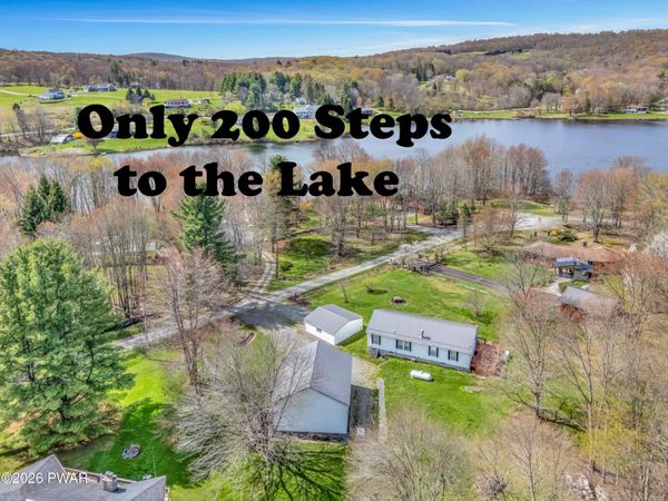 76 Meadowland Drive, Damascus, PA 18415