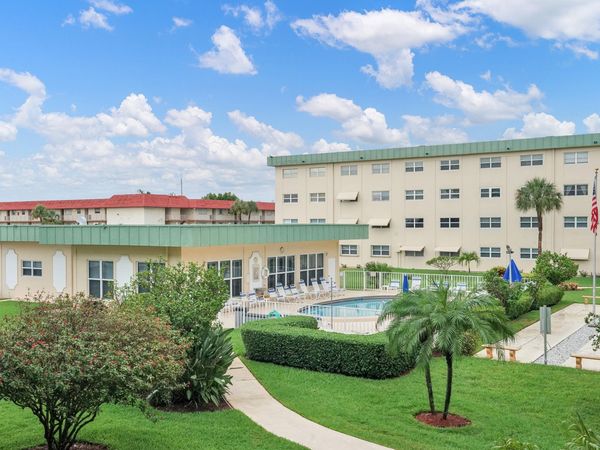 810 SE 7th Street, Unit A307, Deerfield Beach, FL 33441