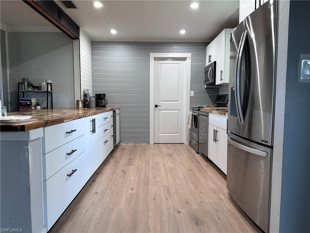 13 E Jasmine Rd , Lehigh Acres, FL 33936 Photo