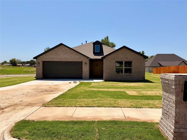 5827 Coldspring Lane, Bartlesville, OK 74006