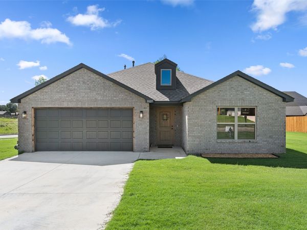 5827 Coldspring Lane, Bartlesville, OK 74006