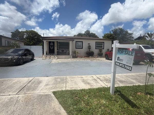 571 E 60th St, Hialeah, FL 33013